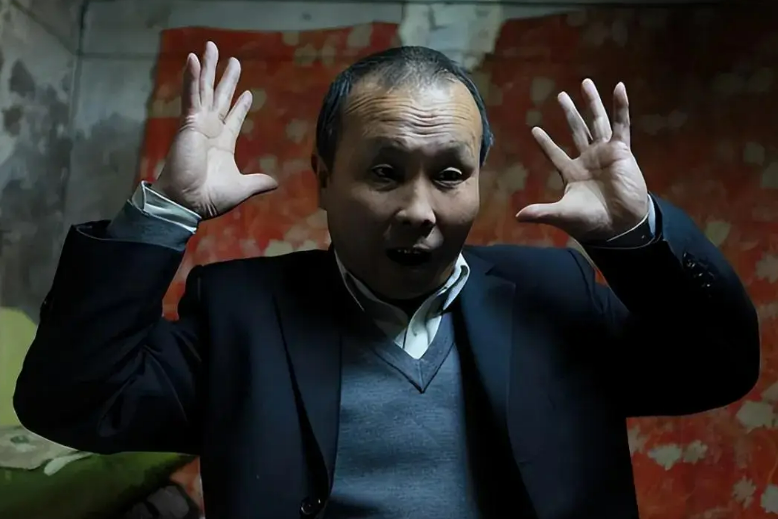 Chủ căn nh&agrave; 153m&sup2; từ chối hơn 3,1 tỷ đồng tiền đền b&ugrave;, ki&ecirc;n quyết kh&ocirc;ng di dời c&ograve;n tuy&ecirc;n bố: &ldquo;Phải trả 9,3 tỷ c&ugrave;ng 1 căn 3 ph&ograve;ng ngủ mới xứng đ&aacute;ng&rdquo;- Ảnh 1.