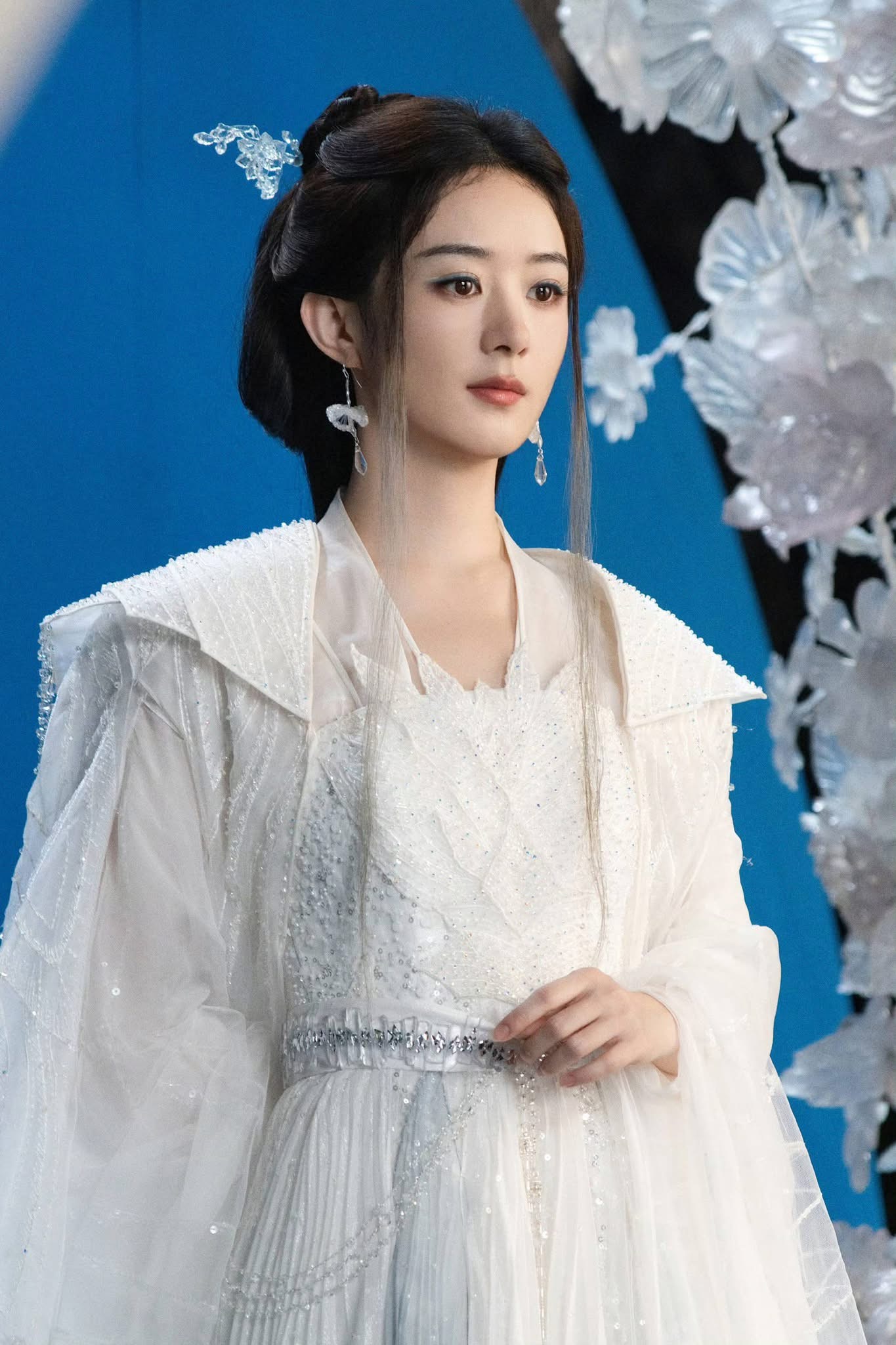 Đ&agrave;m T&ugrave;ng Vận xấu hổ v&igrave; Triệu Lệ Dĩnh- Ảnh 1.