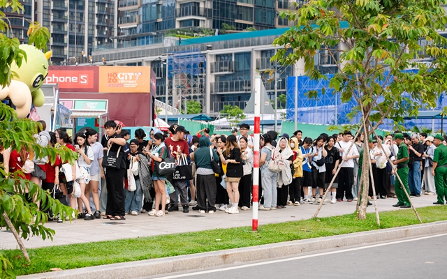 Thứ 7 cuối c&ugrave;ng của năm 2025: V&igrave; sao "hội mỹ nh&acirc;n" đổ x&ocirc; ra C&ocirc;ng vi&ecirc;n Bờ s&ocirc;ng S&agrave;i G&ograve;n?- Ảnh 1.