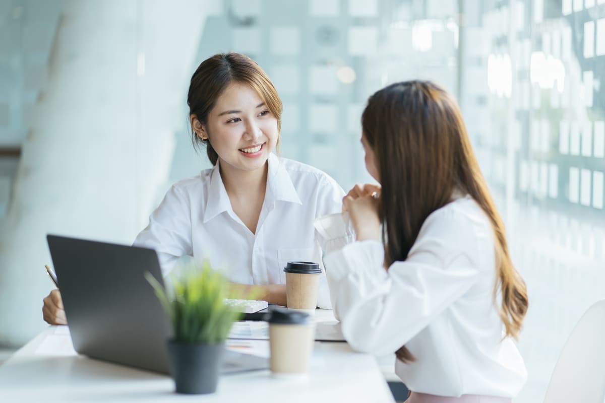 Ranh giới mong manh giữa &ldquo;kh&eacute;o&rdquo; v&agrave; &ldquo;cả nể&rdquo; nơi c&ocirc;ng sở: 3 điều người kh&ocirc;n ngoan lu&ocirc;n nhớ để kh&ocirc;ng trở th&agrave;nh "ch&acirc;n chạy việc vặt"- Ảnh 2.