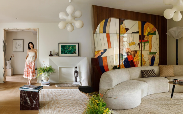 Đi m&ograve;n g&oacute;t gi&agrave;y khắp thế giới, nữ Travel Blogger bẻ l&aacute;i l&agrave;m 