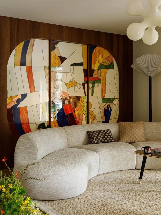 Đi m&ograve;n g&oacute;t gi&agrave;y khắp thế giới, nữ Travel Blogger bẻ l&aacute;i l&agrave;m 