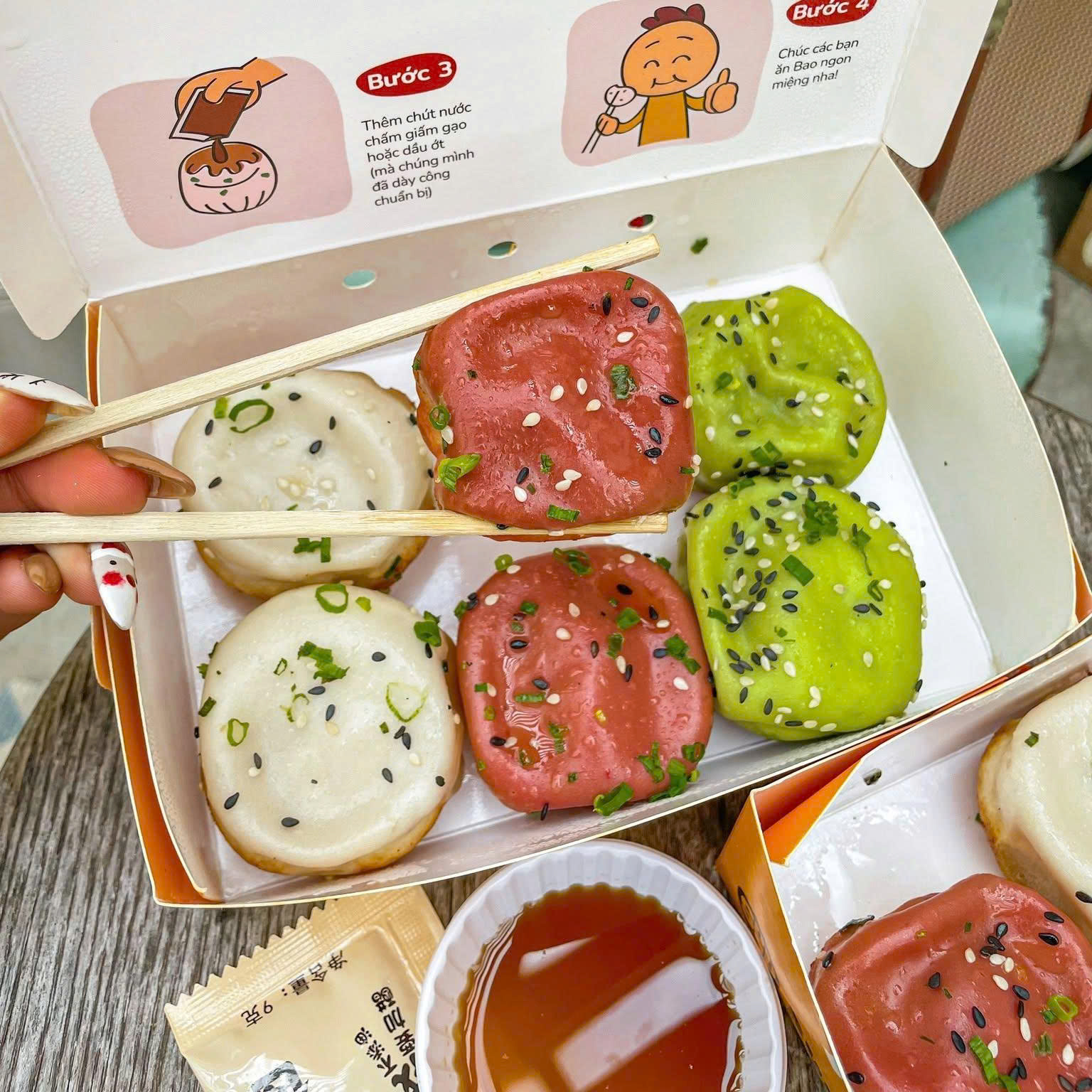 Thử ngay b&aacute;nh bao Thượng Hải &ldquo;nửa chi&ecirc;n nửa hấp&rdquo; g&acirc;y sốt ở H&agrave; Nội v&agrave; TP.HCM- Ảnh 2.