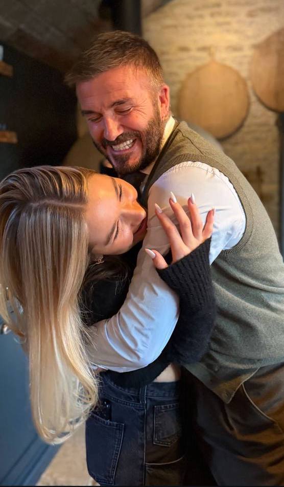 David Beckham &ocirc;m con g&aacute;i cưng Harper thắm thiết- Ảnh 2.