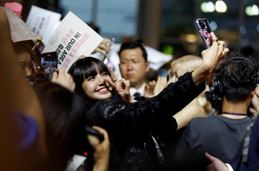 Cơn &aacute;c mộng ở Kpop- Ảnh 5.