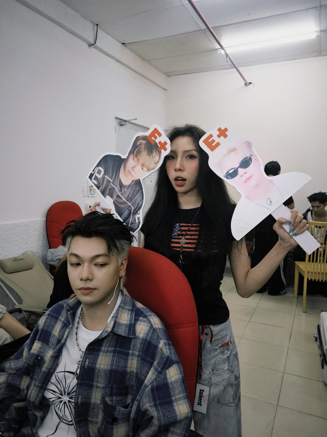 &ldquo;C&aacute; thể boy phố&rdquo; nẹt p&ocirc; tưng bừng chở người y&ecirc;u tại concert Anh Trai Say Hi, nh&agrave; g&aacute;i xuất sắc từ visual tới d&aacute;ng- Ảnh 3.