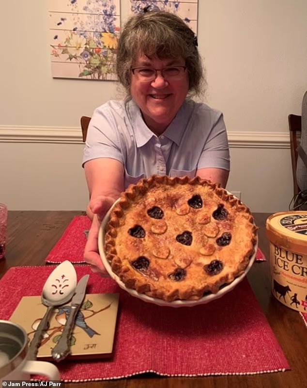 Được tuy&ecirc;n bố đ&atilde; chết l&acirc;m s&agrave;ng, người phụ nữ bất ngờ tỉnh lại, kể về &ldquo;thế giới b&ecirc;n kia&rdquo;: Thật phi thường- Ảnh 2.