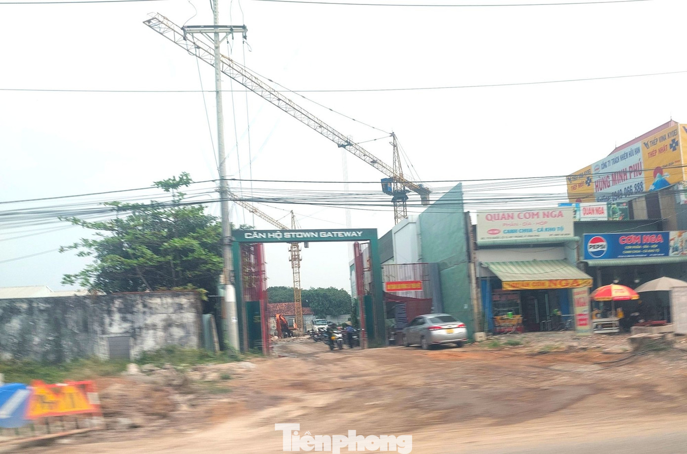 Cận cảnh h&agrave;ng chục căn villa khu resort ở TPHCM bị phong tỏa v&igrave; nứt tường, sập trần- Ảnh 13.