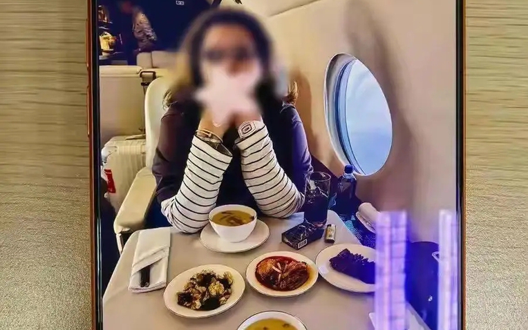 Tin lời "đại gia" tr&ecirc;n mạng, người phụ nữ mất trắng hơn 48,6 tỷ đồng- Ảnh 1.