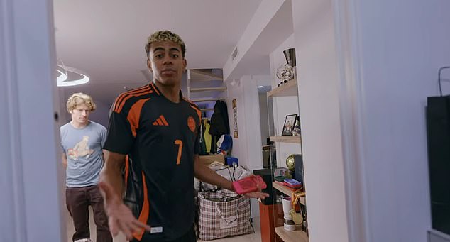 L&yacute; do Lamine kh&ocirc;ng thể c&oacute; bạn g&aacute;i- Ảnh 1.