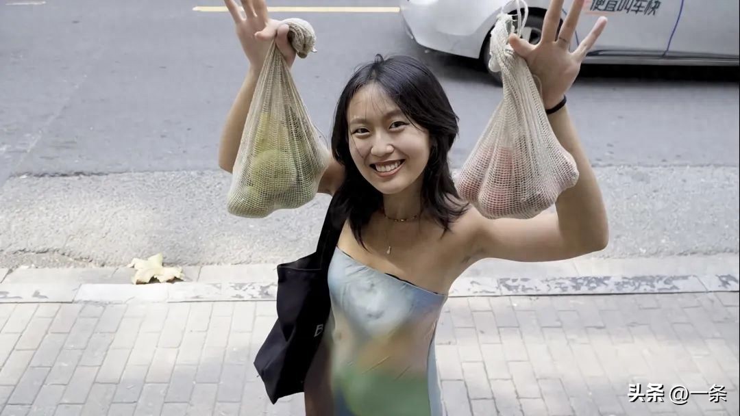 Tối giản 7 năm, c&ocirc; g&aacute;i 30 tuổi tiết kiệm hơn 500 triệu đồng, d&ugrave;ng to&agrave;n đồ cũ từ son m&ocirc;i đến khăn tắm- Ảnh 13.