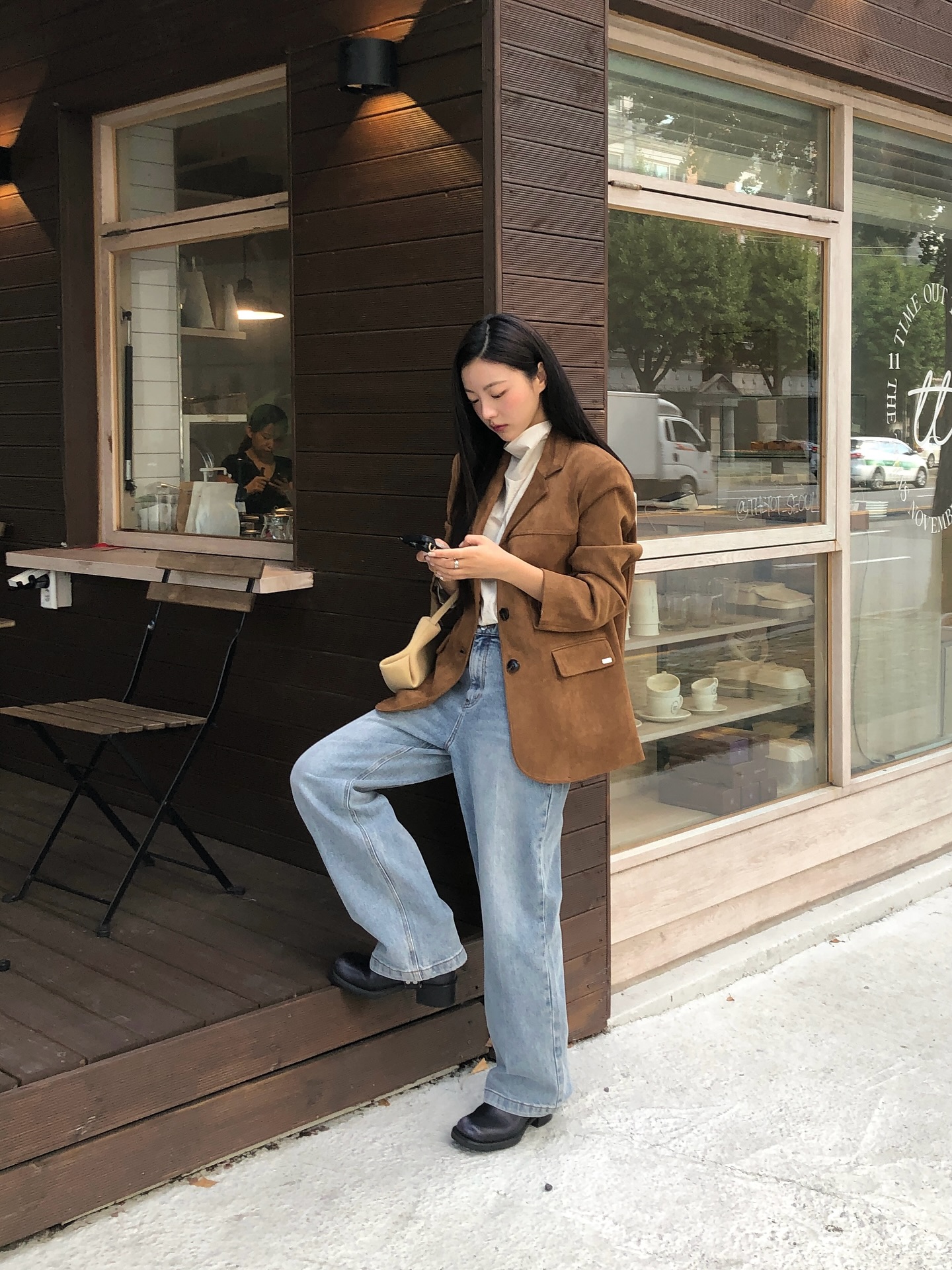 Quần ống rộng c&oacute; v&ocirc; v&agrave;n nhưng 5 kiểu n&agrave;y mới đ&aacute;ng sắm nhất, phối đồ đơn giản vẫn si&ecirc;u sang- Ảnh 1.