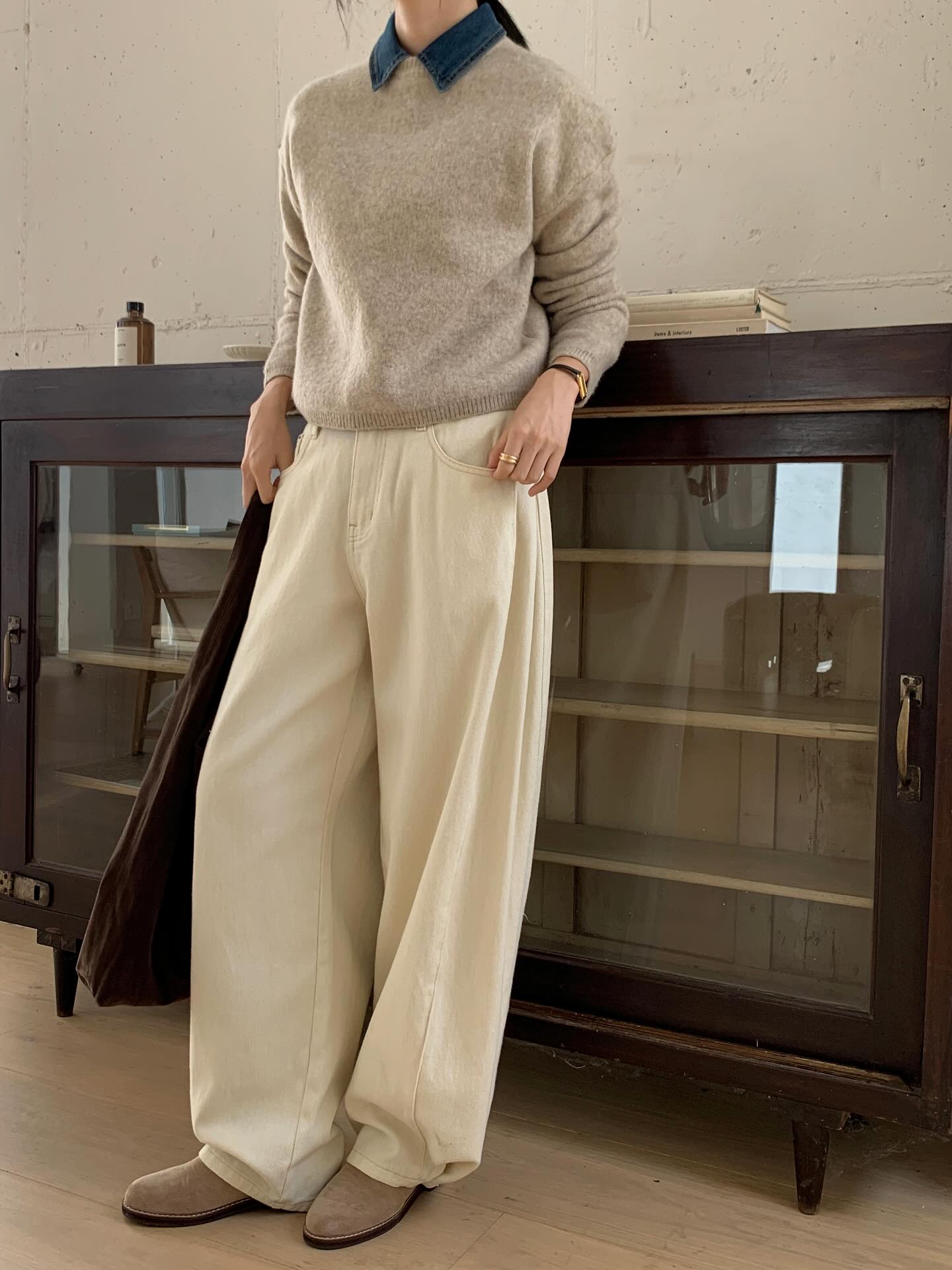 Quần ống rộng c&oacute; v&ocirc; v&agrave;n nhưng 5 kiểu n&agrave;y mới đ&aacute;ng sắm nhất, phối đồ đơn giản vẫn si&ecirc;u sang- Ảnh 14.