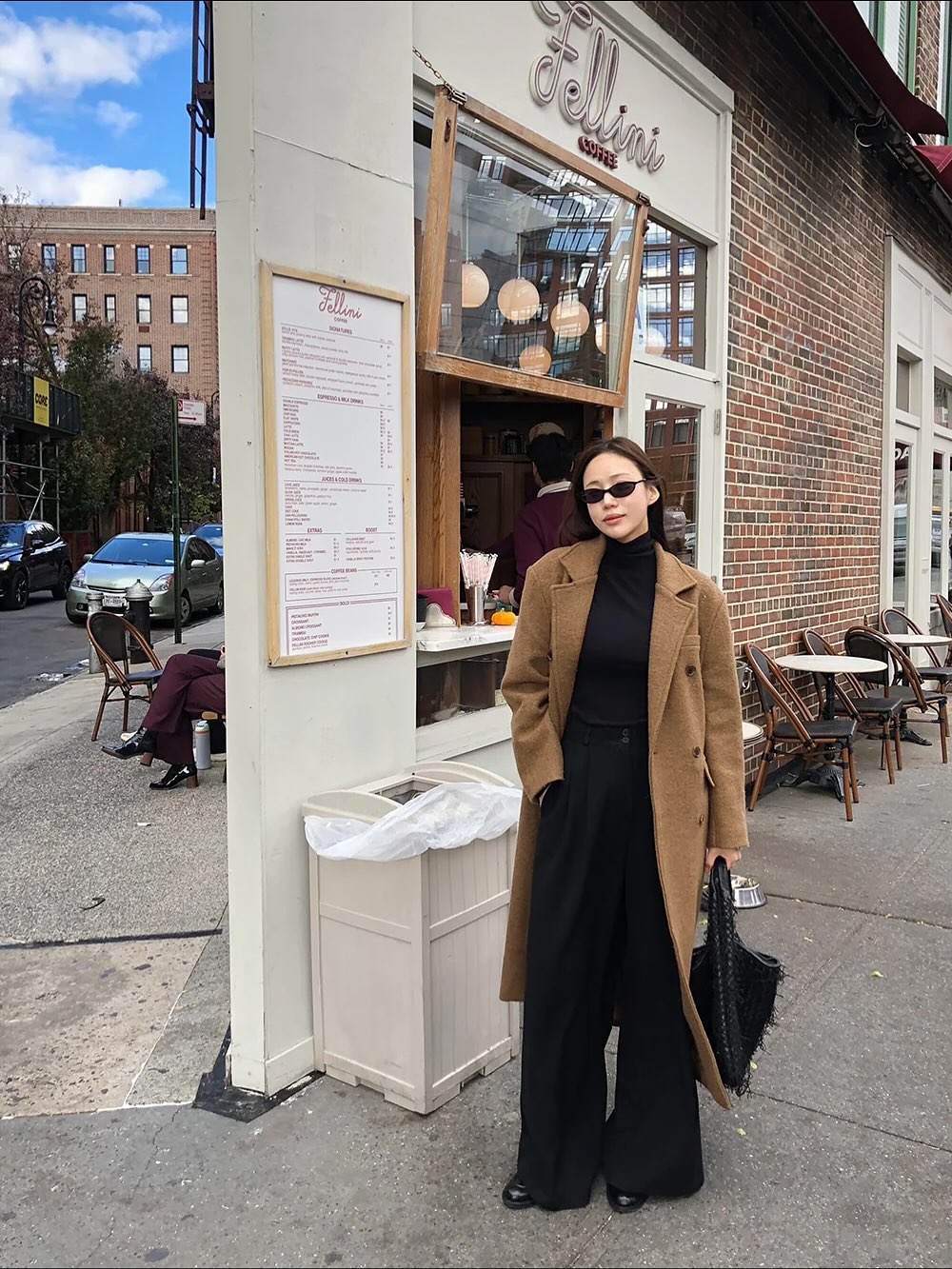 Quần ống rộng c&oacute; v&ocirc; v&agrave;n nhưng 5 kiểu n&agrave;y mới đ&aacute;ng sắm nhất, phối đồ đơn giản vẫn si&ecirc;u sang- Ảnh 7.