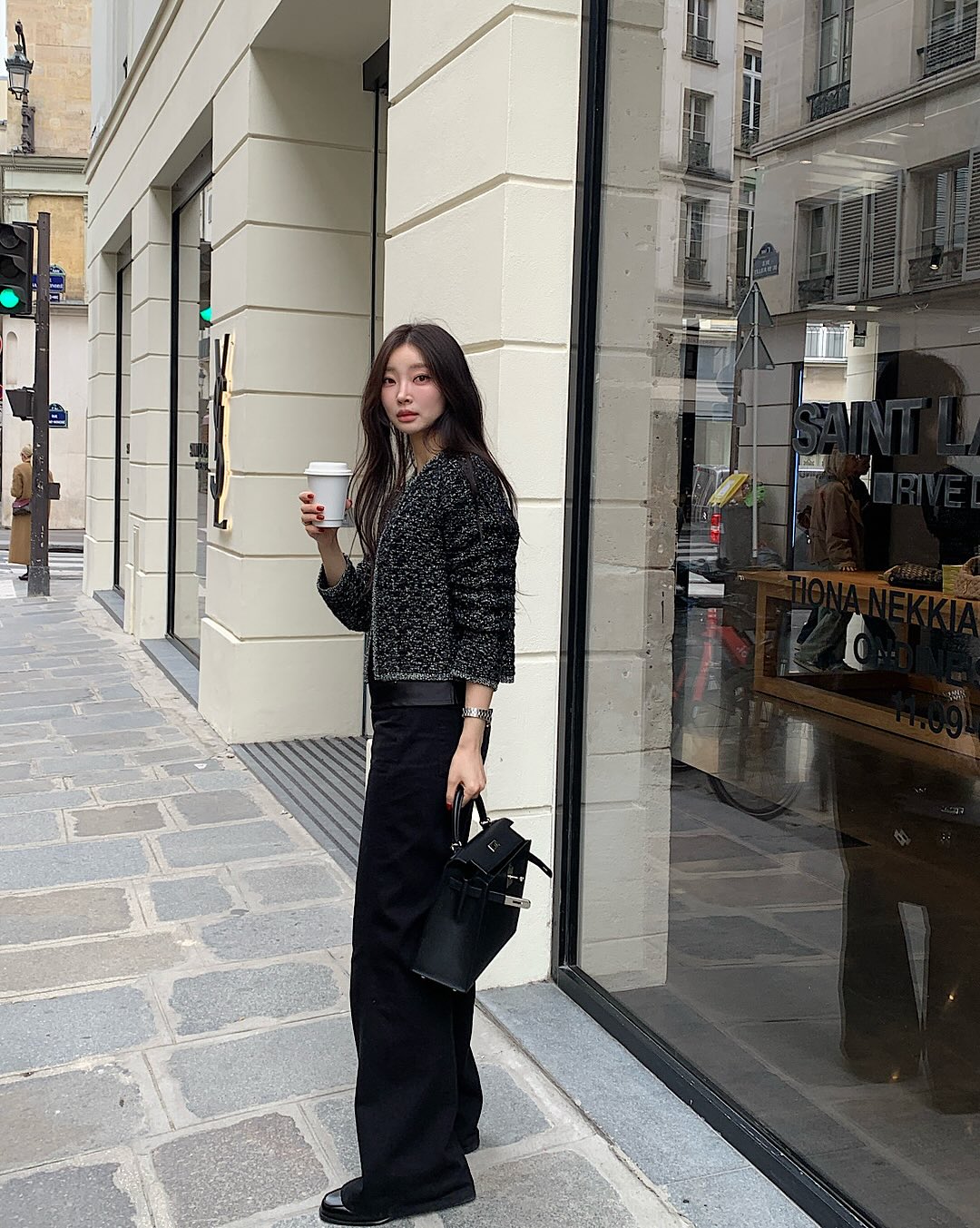 Quần ống rộng c&oacute; v&ocirc; v&agrave;n nhưng 5 kiểu n&agrave;y mới đ&aacute;ng sắm nhất, phối đồ đơn giản vẫn si&ecirc;u sang- Ảnh 6.