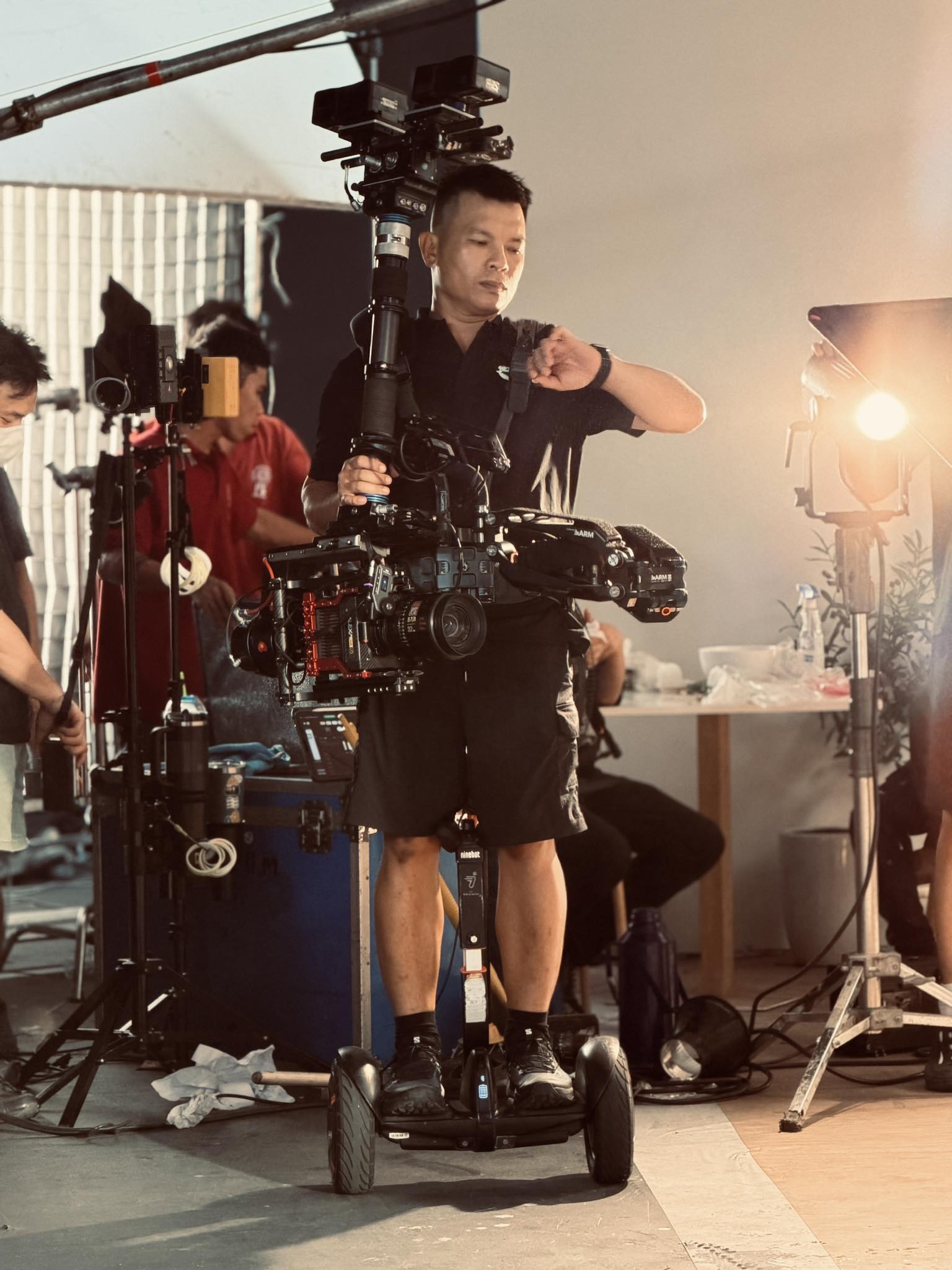 Steadihan L&ecirc; Bảo H&acirc;n l&ecirc;n tiếng vụ tuyển trợ l&yacute; đạo diễn Quang Dũng: T&ocirc;i từng l&agrave;m kh&ocirc;ng lương, chờ từ 6h s&aacute;ng đến 4h30 chiều- Ảnh 2.