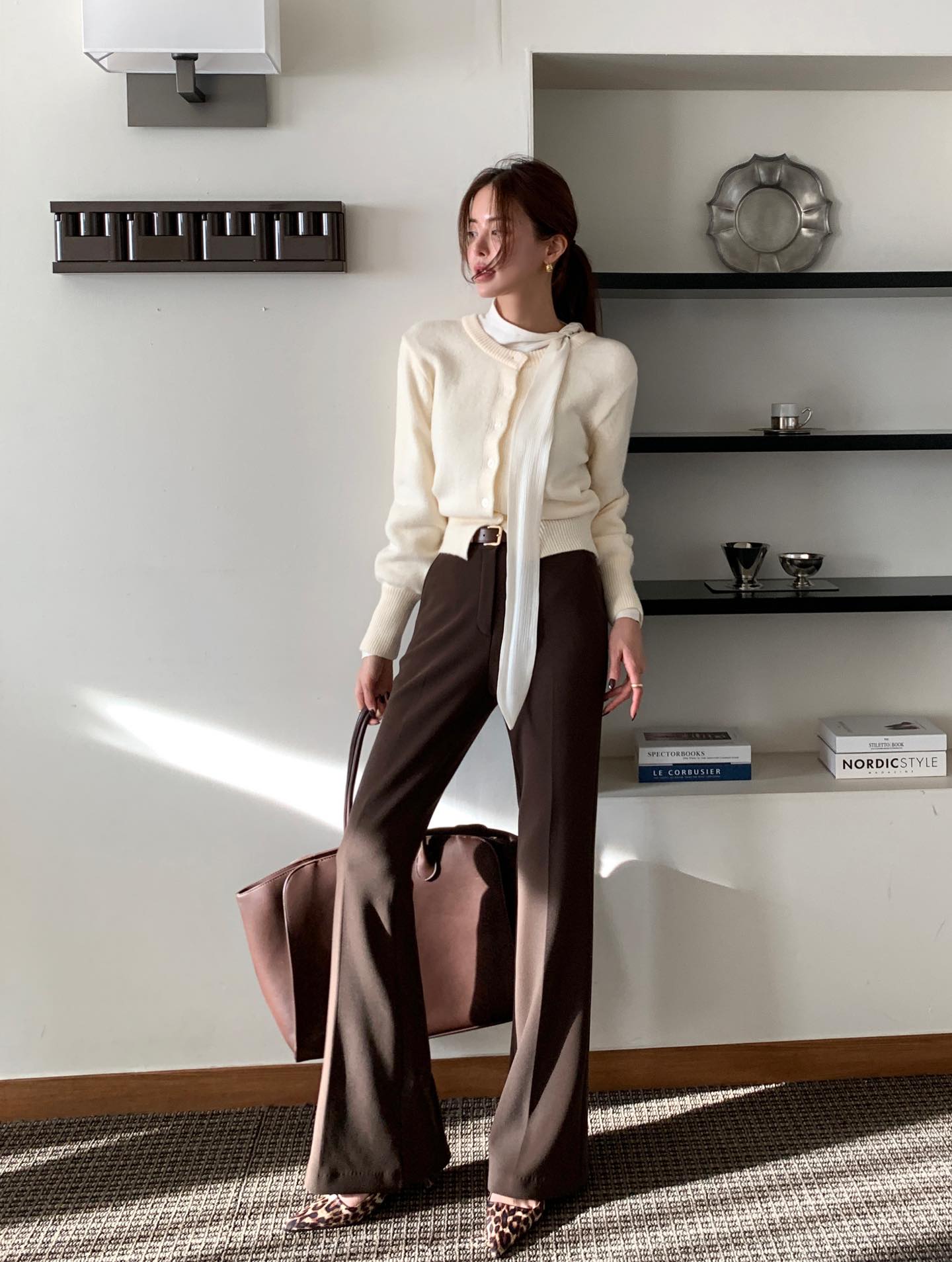 Quần ống rộng c&oacute; v&ocirc; v&agrave;n nhưng 5 kiểu n&agrave;y mới đ&aacute;ng sắm nhất, phối đồ đơn giản vẫn si&ecirc;u sang- Ảnh 12.