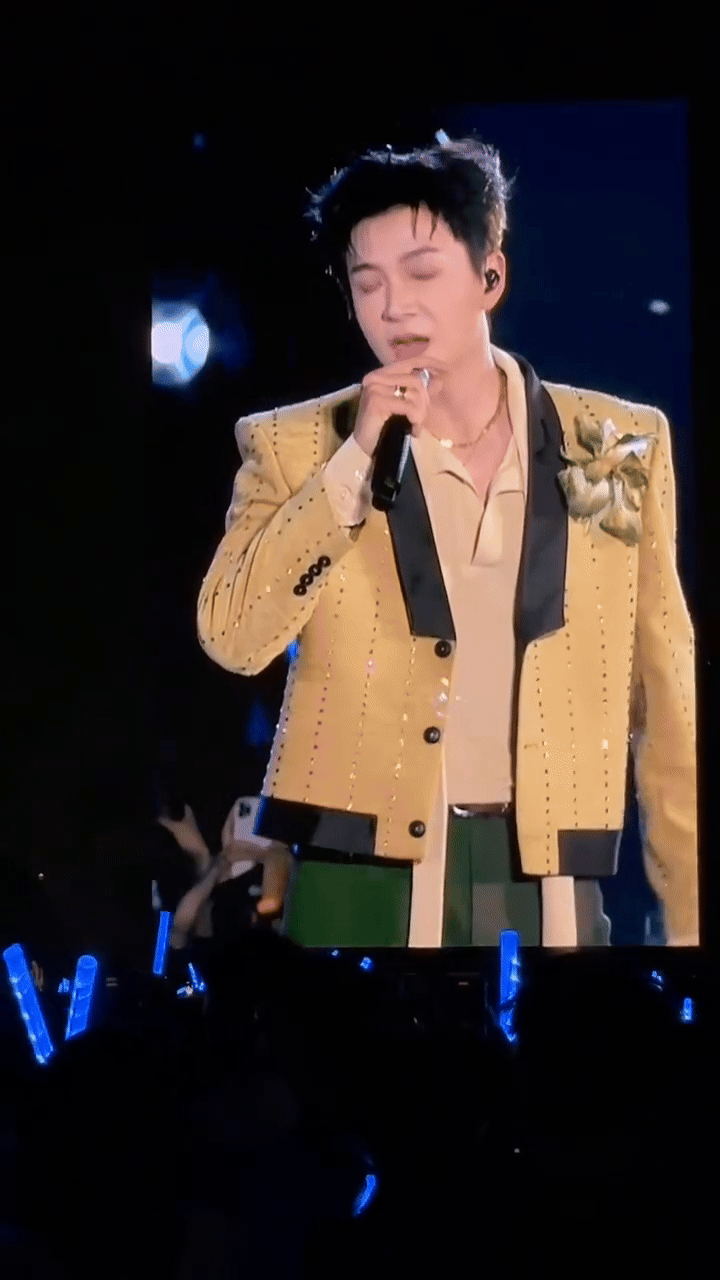 Sốc visual d&agrave;n Anh Trai khoe tr&ecirc;n m&agrave;n h&igrave;nh LED tại concert Say Hi m&ugrave;a 2, idol Việt m&agrave; n&oacute; quốc tế qu&aacute; trời!- Ảnh 3.