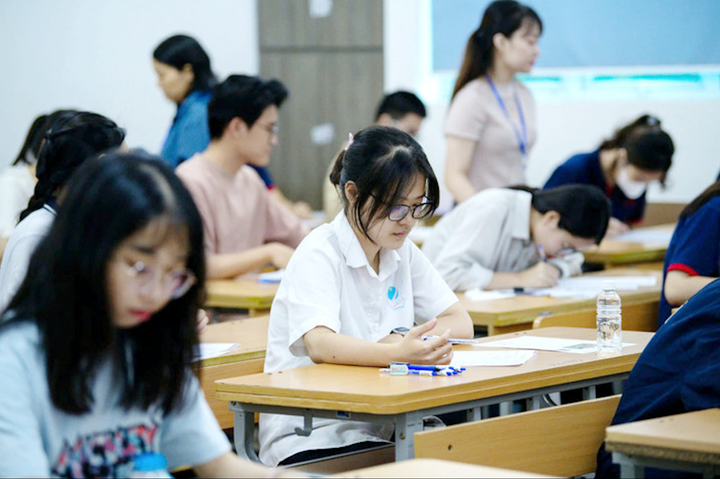 Học sinh giỏi Quốc gia c&oacute; được tiền thưởng?- Ảnh 1.