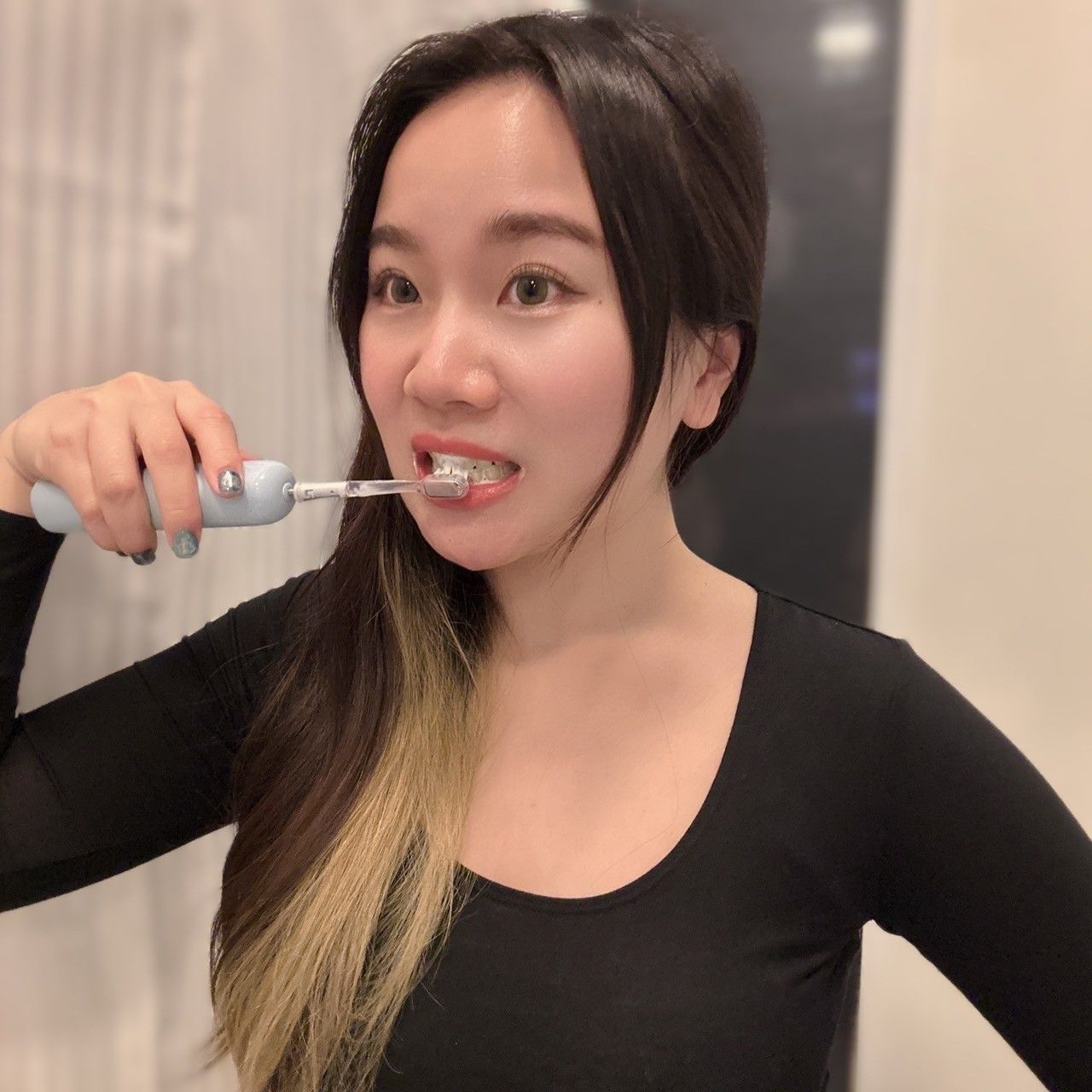 Cận cảnh thứ b&ecirc;n trong b&agrave;n chải điện khiến nhiều người r&ugrave;ng m&igrave;nh: BS n&oacute;i g&igrave;?- Ảnh 4.