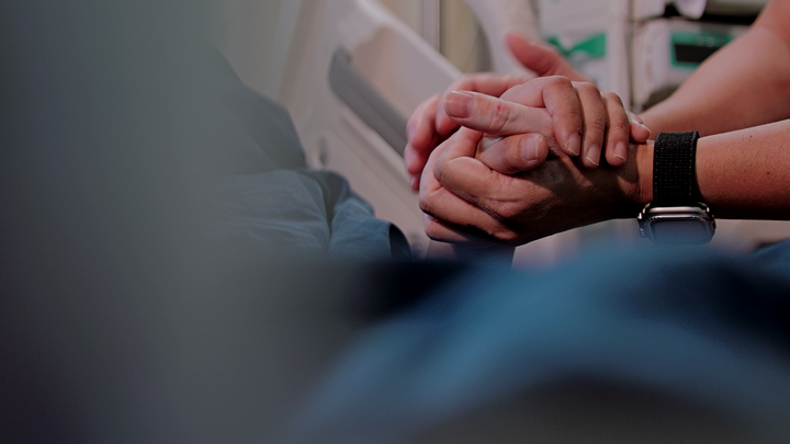 Ph&iacute;a sau cuộc đại phẫu cứu b&eacute; trai 15 th&aacute;ng tuổi từ 'l&aacute; gan chia đ&ocirc;i' của người hiến chết n&atilde;o- Ảnh 4.