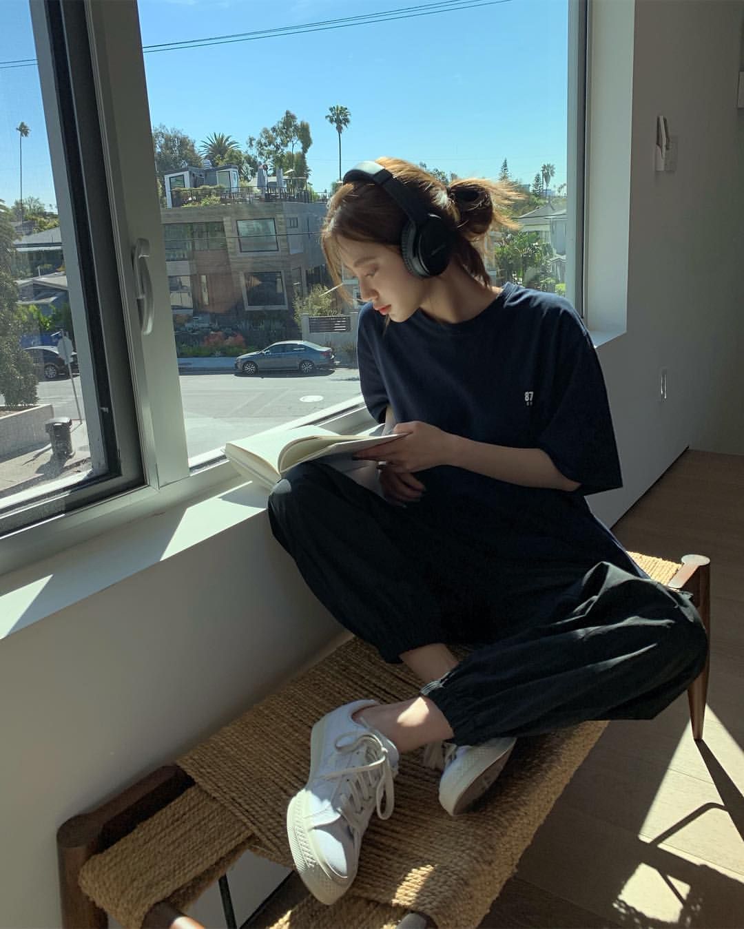 Cảnh b&aacute;o khẩn cho những ai thường xuy&ecirc;n đeo tai nghe li&ecirc;n tục nhiều giờ trong ng&agrave;y- Ảnh 1.