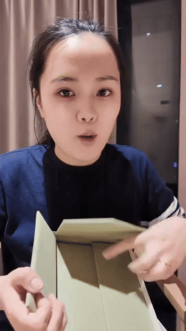 Duy Mạnh chi mạnh tay mừng sinh nhật vợ: Tặng v&ograve;ng cổ 300 triệu, t&ocirc;n l&ecirc;n kh&iacute; chất tiểu thư H&agrave; th&agrave;nh- Ảnh 1.