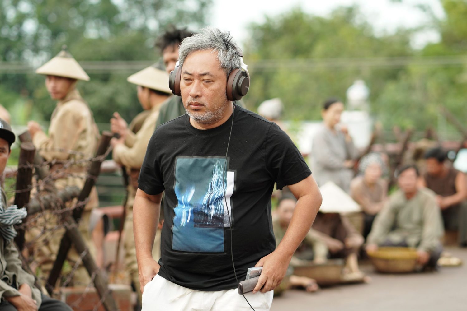 Ồn &agrave;o tuyển trợ l&yacute; kh&ocirc;ng lương của đạo diễn Quang Dũng: Chuy&ecirc;n gia trong nghề l&ecirc;n tiếng b&ecirc;nh vực- Ảnh 1.