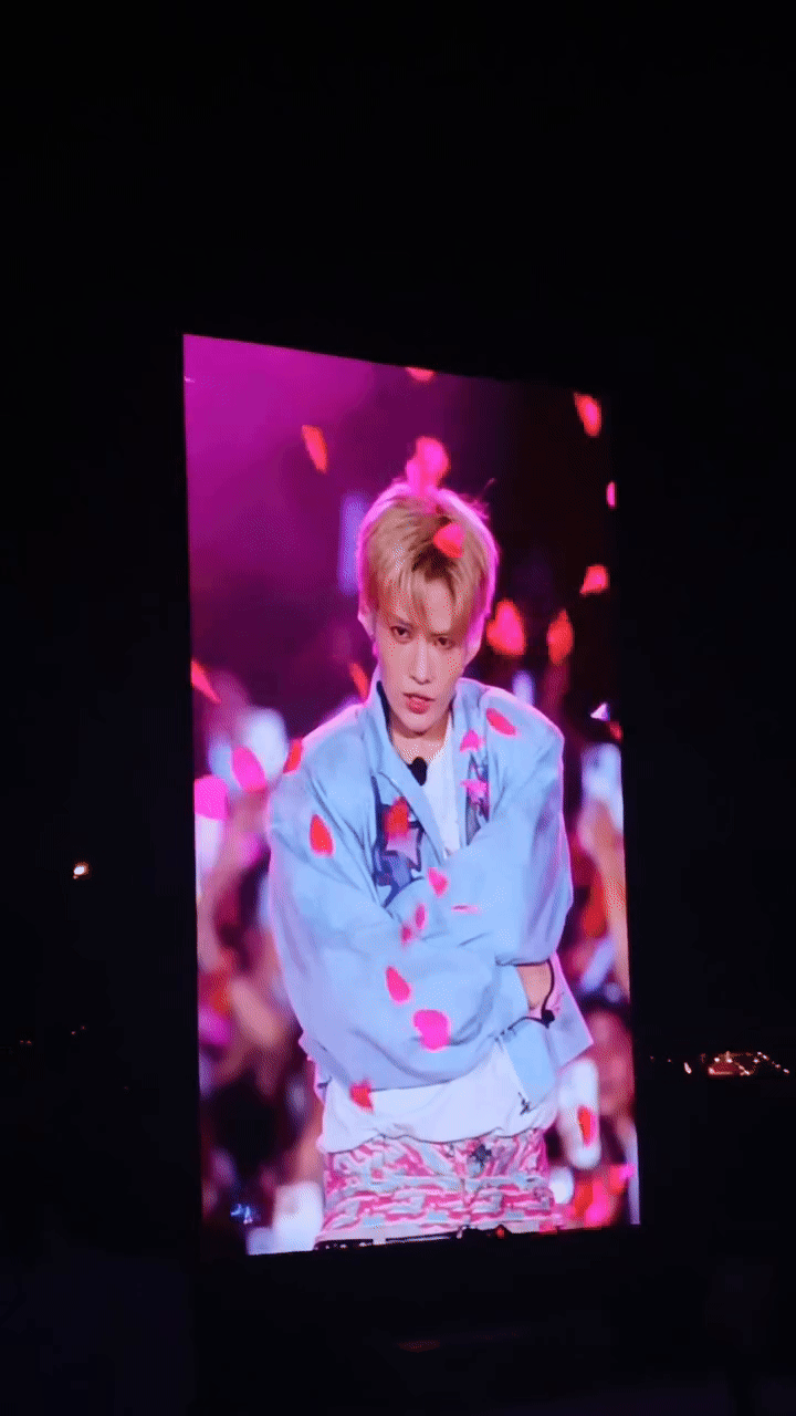 Sốc visual d&agrave;n Anh Trai khoe tr&ecirc;n m&agrave;n h&igrave;nh LED tại concert Say Hi m&ugrave;a 2, idol Việt m&agrave; n&oacute; quốc tế qu&aacute; trời!- Ảnh 4.