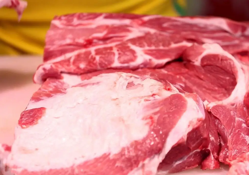 Chủ cửa h&agrave;ng thịt khuy&ecirc;n thật: Mua thịt lợn, tốt nhất n&ecirc;n tr&aacute;nh ba loại n&agrave;y, chỉ người kh&ocirc;ng biết mới th&iacute;ch mua- Ảnh 2.