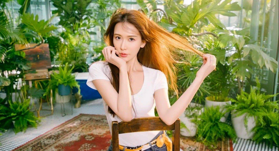 Mẹ 1 con 51 tuổi body "đốt ch&aacute;y" s&acirc;n b&oacute;ng rổ: C&oacute; b&iacute; quyết "chống gi&agrave;" kỳ lạ đ&aacute;ng học hỏi- Ảnh 7.