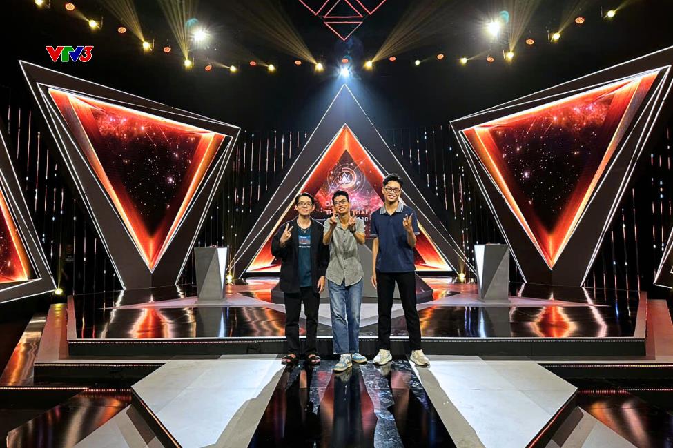 Gameshow Đấu Trường Thông Thái bùng nổ với slogan “xem 1 biết 10 - nhận thưởng qua MoMo” khiến các học bá đổ rần rần- Ảnh 5. Gameshow Đấu Trường Thông Thái bùng nổ với slogan “xem 1 biết 10 - nhận thưởng qua MoMo” khiến các học bá đổ rần rần- Ảnh 5.