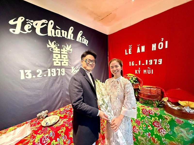 Đ&aacute;m cưới xưa, ăn phở, c&agrave; ph&ecirc; tr&ecirc;n 't&agrave;u điện leng keng' tại H&agrave; Nội- Ảnh 4.