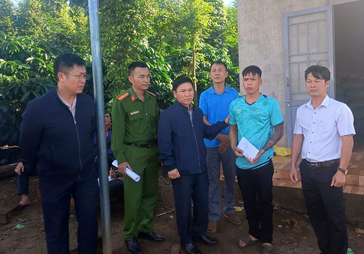 Ba trẻ nhỏ chết đuối thương t&acirc;m tại hồ tưới c&agrave; ph&ecirc; ở Đắk Lắk- Ảnh 1.