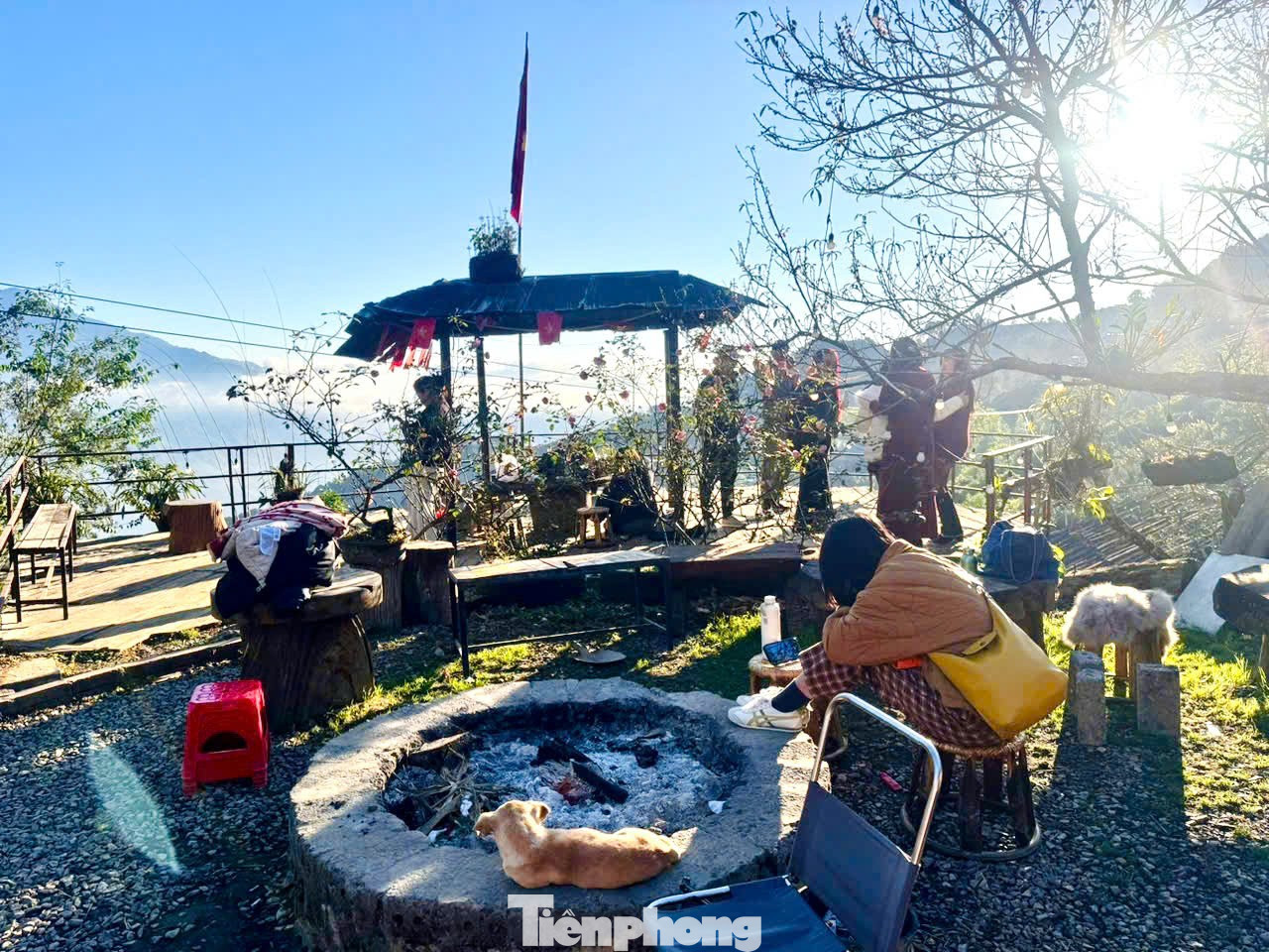 'M&aacute;i nh&agrave; ch&ecirc;nh v&ecirc;nh' ở T&agrave; X&ugrave;a th&agrave;nh điểm check-in độc nhất v&ocirc; nhị- Ảnh 9.