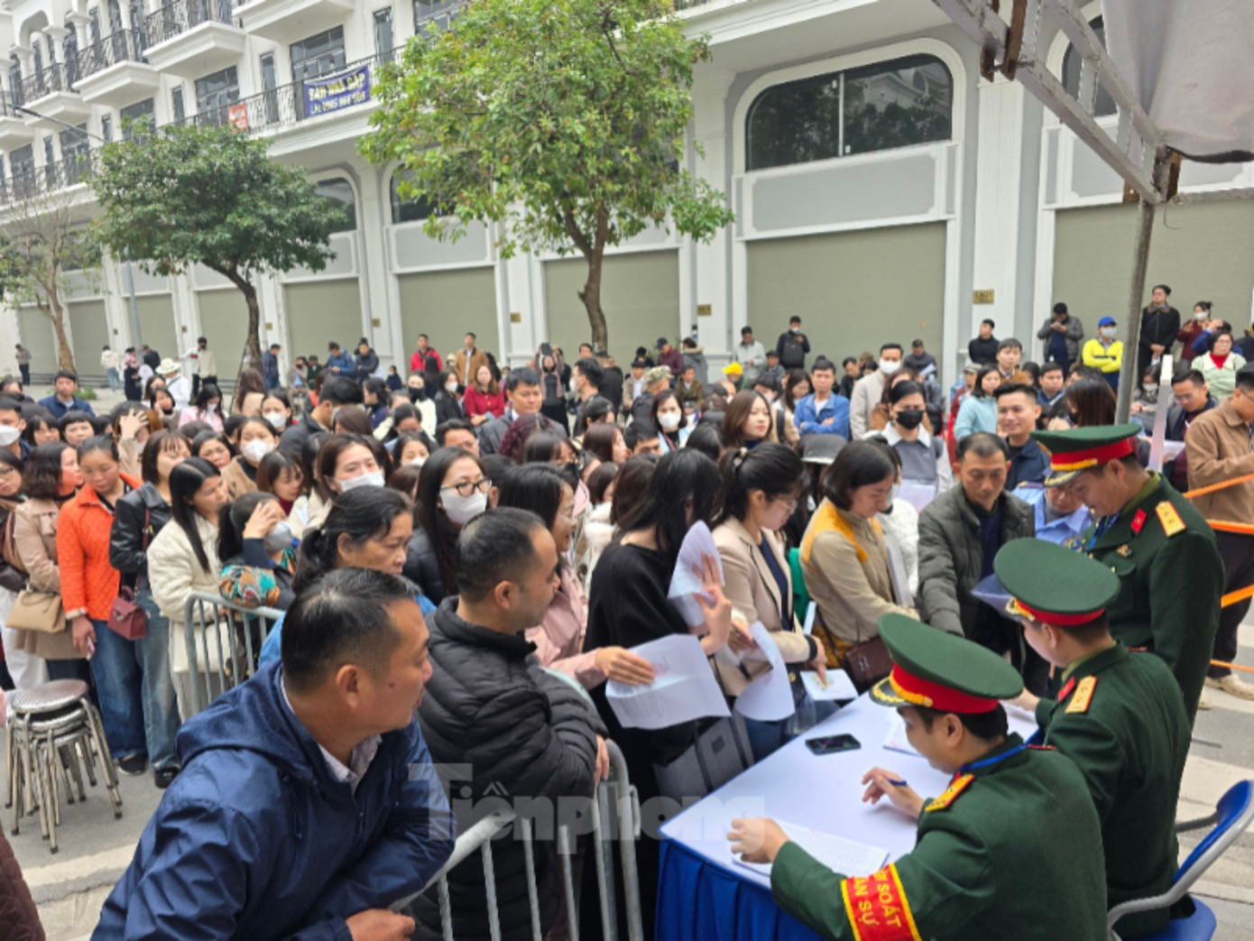 Hà Nội: Gần 1.000 khách hàng bốc thăm mua nhà ở xã hội Uy Nỗ- Ảnh 1.