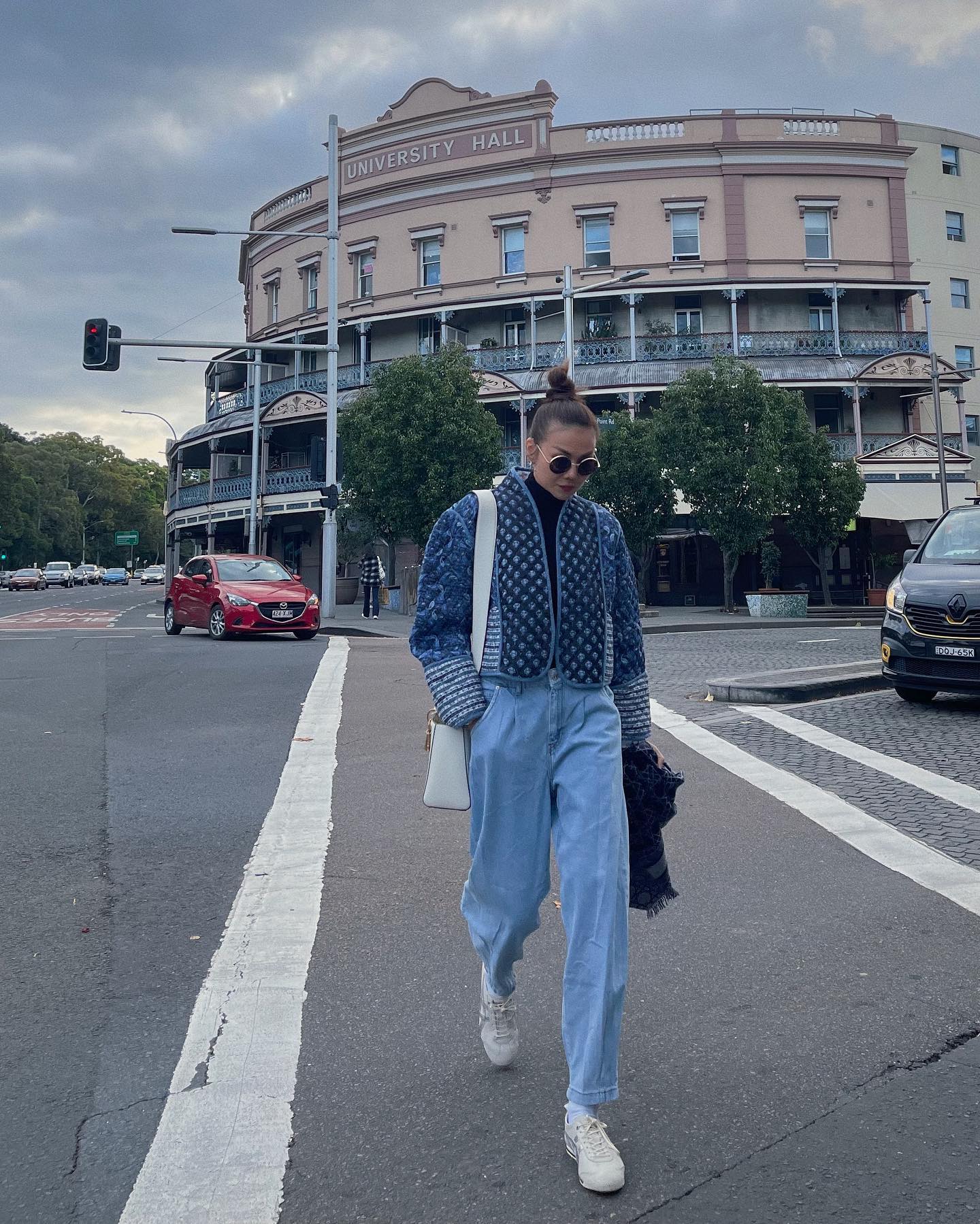 5 món thời trang được các mỹ nhân Việt ngoài 40 mặc nhiều nhất, bảo sao ai cũng trẻ trung hơn tuổi- Ảnh 5. 5 món thời trang được các mỹ nhân Việt ngoài 40 mặc nhiều nhất, bảo sao ai cũng trẻ trung hơn tuổi- Ảnh 5.