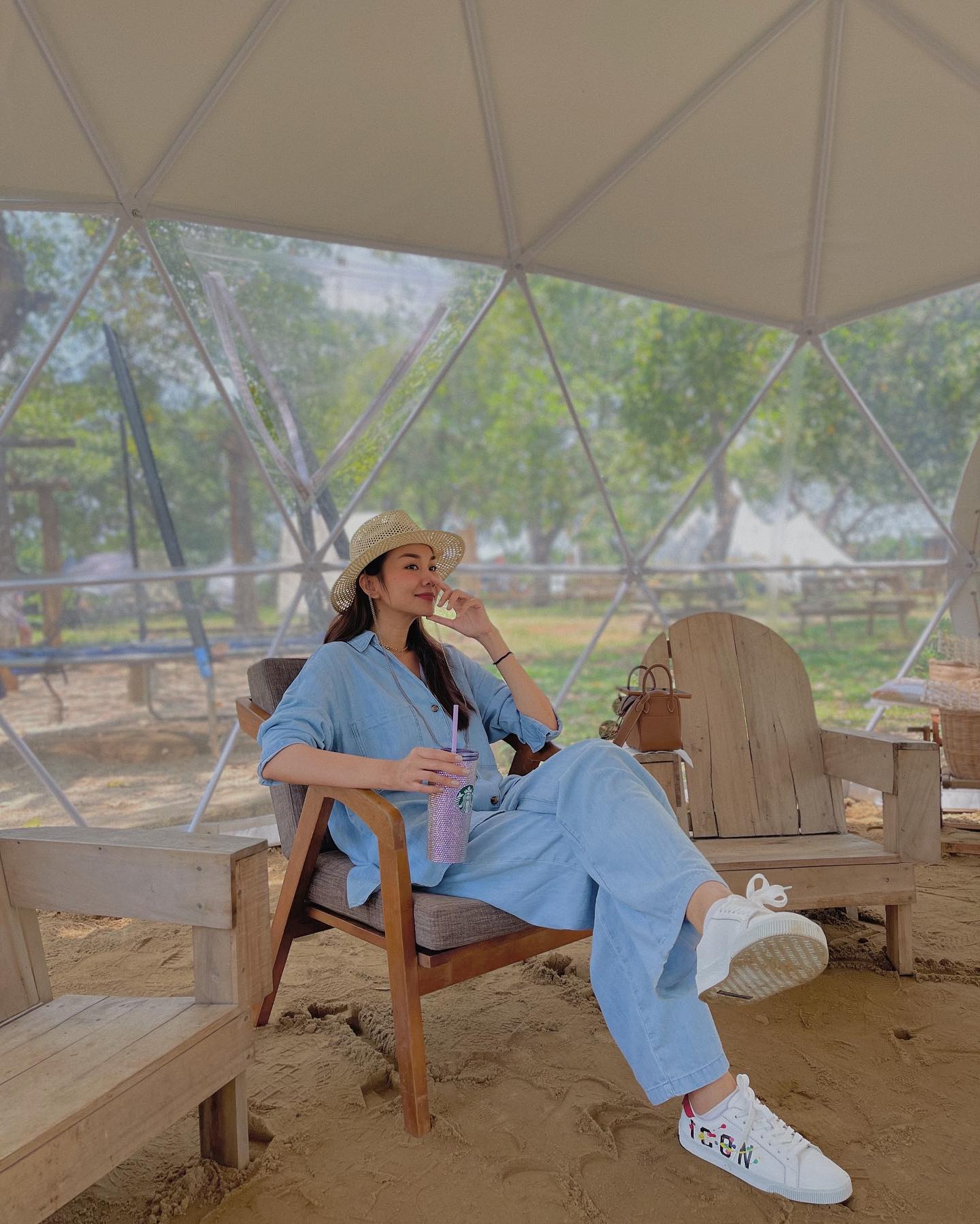 5 món thời trang được các mỹ nhân Việt ngoài 40 mặc nhiều nhất, bảo sao ai cũng trẻ trung hơn tuổi- Ảnh 6. 5 món thời trang được các mỹ nhân Việt ngoài 40 mặc nhiều nhất, bảo sao ai cũng trẻ trung hơn tuổi- Ảnh 6.