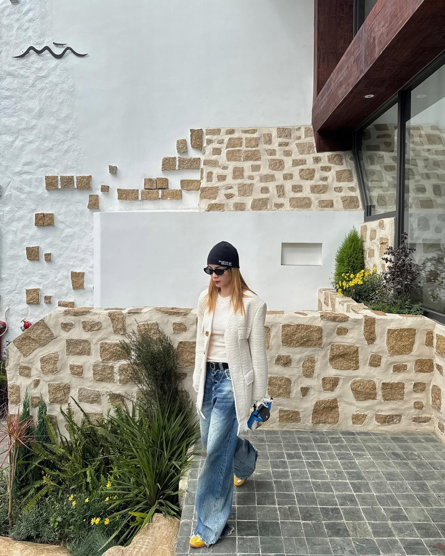 5 món thời trang được các mỹ nhân Việt ngoài 40 mặc nhiều nhất, bảo sao ai cũng trẻ trung hơn tuổi- Ảnh 9. 5 món thời trang được các mỹ nhân Việt ngoài 40 mặc nhiều nhất, bảo sao ai cũng trẻ trung hơn tuổi- Ảnh 9.