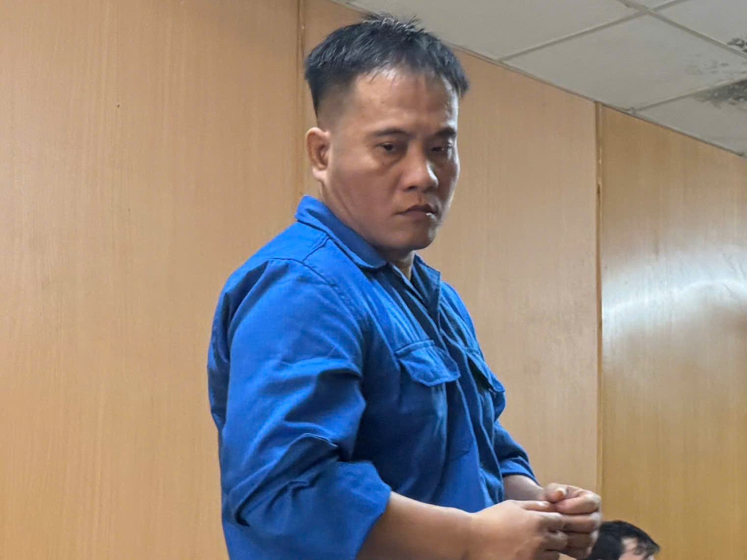 Cầm điện thoại nhắn tin cho chồng người tình, gã đàn ông lãnh án giết người- Ảnh 1. Cầm điện thoại nhắn tin cho chồng người tình, gã đàn ông lãnh án giết người- Ảnh 1.