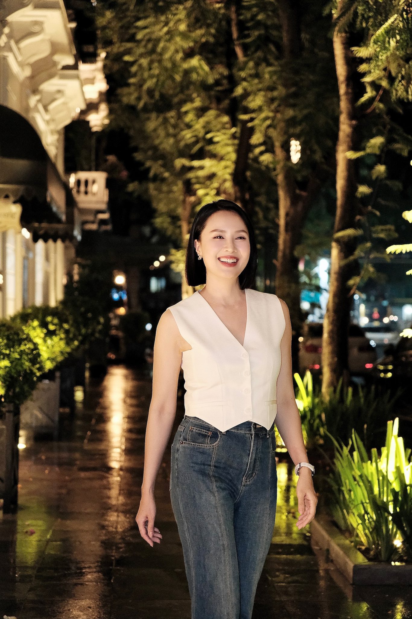 5 món thời trang được các mỹ nhân Việt ngoài 40 mặc nhiều nhất, bảo sao ai cũng trẻ trung hơn tuổi- Ảnh 8. 5 món thời trang được các mỹ nhân Việt ngoài 40 mặc nhiều nhất, bảo sao ai cũng trẻ trung hơn tuổi- Ảnh 8.