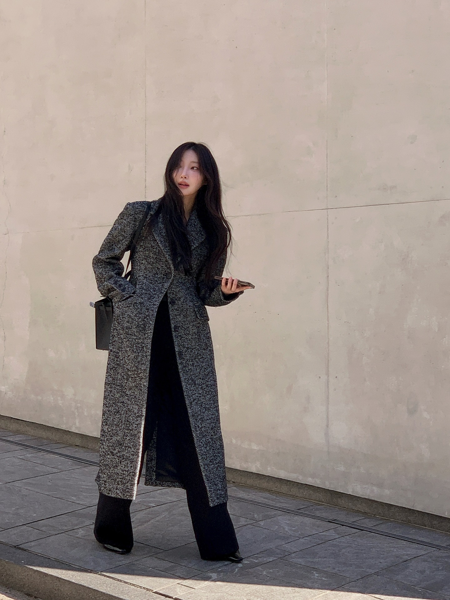 5 combo &aacute;o v&agrave; quần d&agrave;i cứ mặc l&agrave; s&agrave;nh điệu cho n&agrave;ng kh&ocirc;ng th&iacute;ch diện v&aacute;y- Ảnh 2.