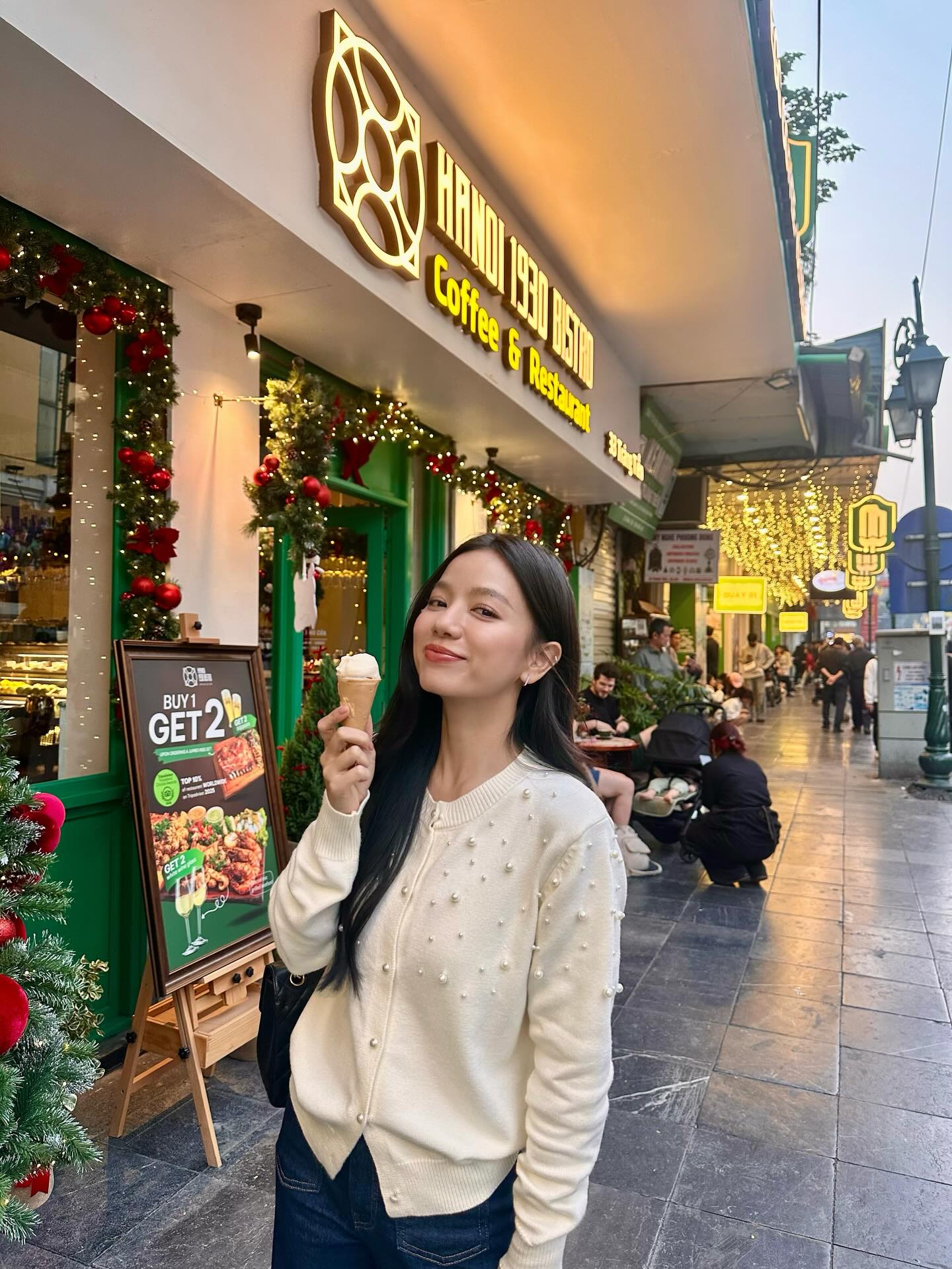 C&aacute;c mỹ nh&acirc;n Việt mặc đồ m&agrave;u trung t&iacute;nh đẹp tới mức n&agrave;y, chị em kh&ocirc;ng tham khảo qu&aacute; ph&iacute;- Ảnh 3.