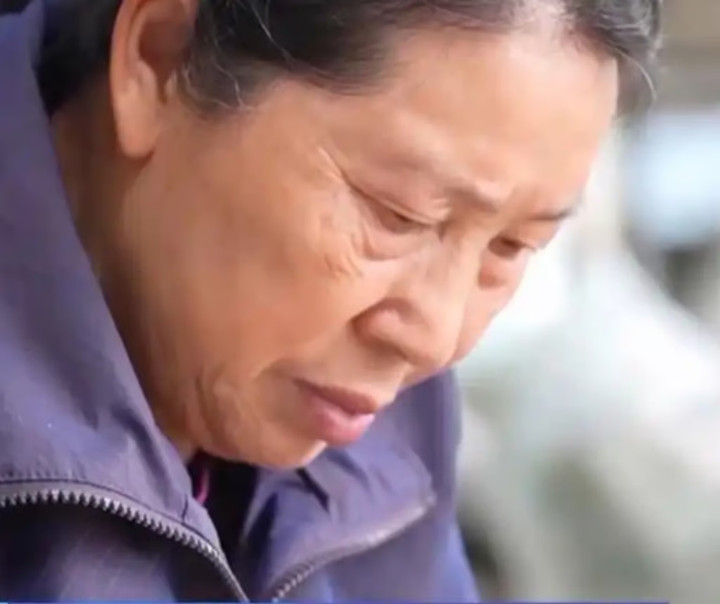 Ch&agrave;ng trai sống nhờ m&aacute;y thở, chỉ cử động một ng&oacute;n tay vẫn điều h&agrave;nh doanh nghiệp- Ảnh 3.