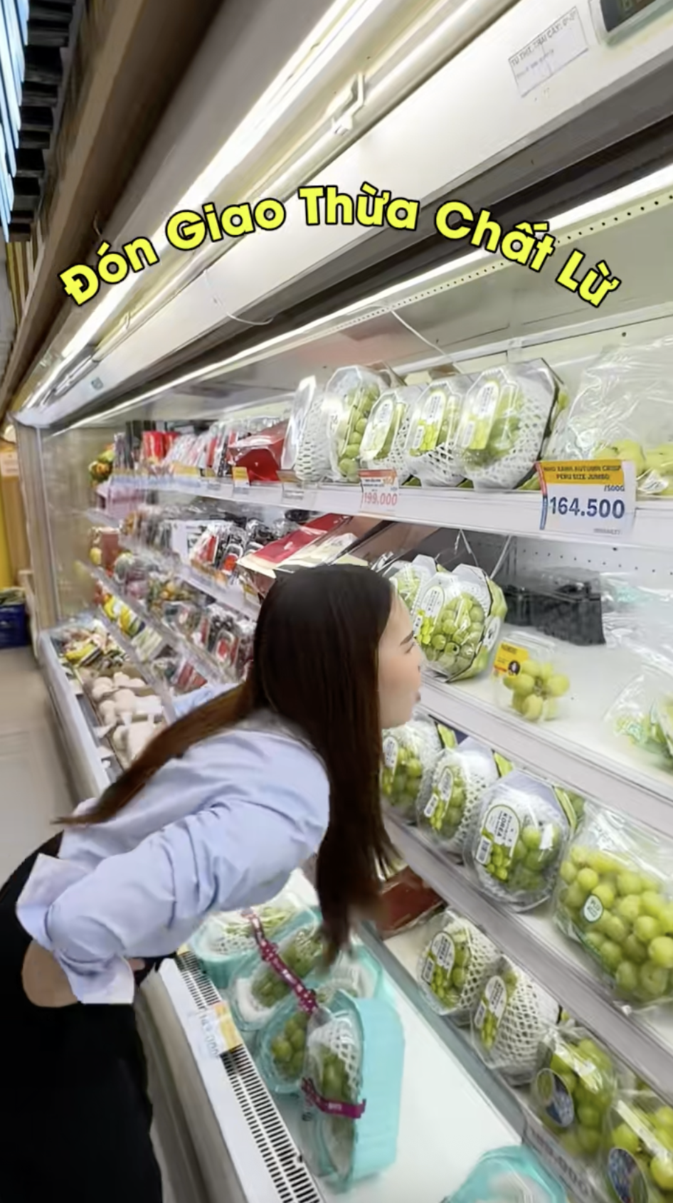 Cảnh tượng lạ trong siêu thị sát Tết dương: Tất cả là tại trend Cảnh tượng lạ trong siêu thị sát Tết dương: Tất cả là tại trend