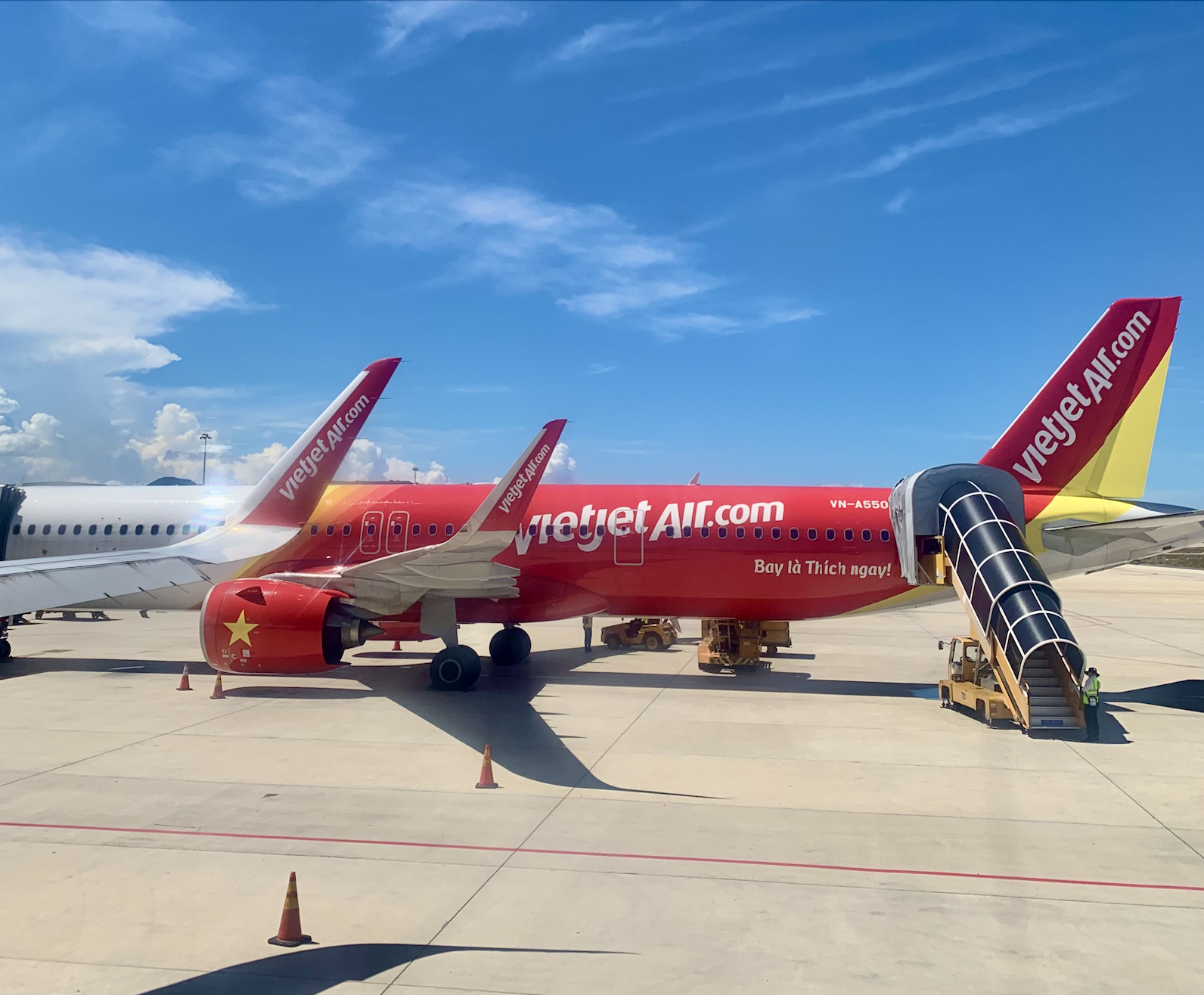 Vietjet th&ocirc;ng b&aacute;o khẩn đến to&agrave;n bộ h&agrave;nh kh&aacute;ch- Ảnh 2.
