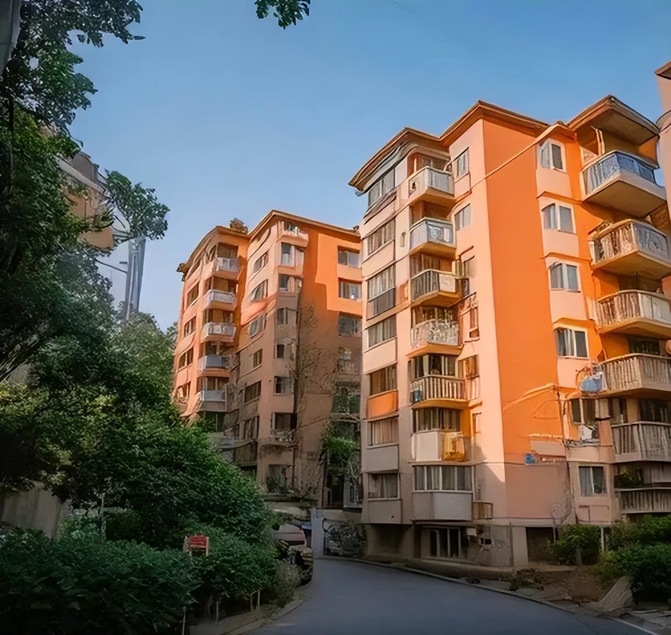 Ba năm trả ph&iacute; tầng cao như &ldquo;n&eacute;m tiền qua cửa sổ&rdquo;: Chỉ khi dọn về nh&agrave; cũ, t&ocirc;i mới thấy được sống thật sự- Ảnh 2.