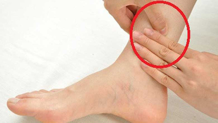 Phụ nữ ngo&agrave;i 40, day huyệt n&agrave;y 10 ph&uacute;t mỗi ng&agrave;y sẽ trẻ l&acirc;u, sống thọ- Ảnh 2.