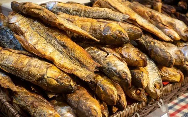 Ng&agrave;y c&agrave;ng c&oacute; nhiều người chết v&igrave; ung thư? B&aacute;c sĩ nhắc: Th&agrave; nhịn đ&oacute;i c&ograve;n hơn ham ăn 4 loại c&aacute; n&agrave;y- Ảnh 2.