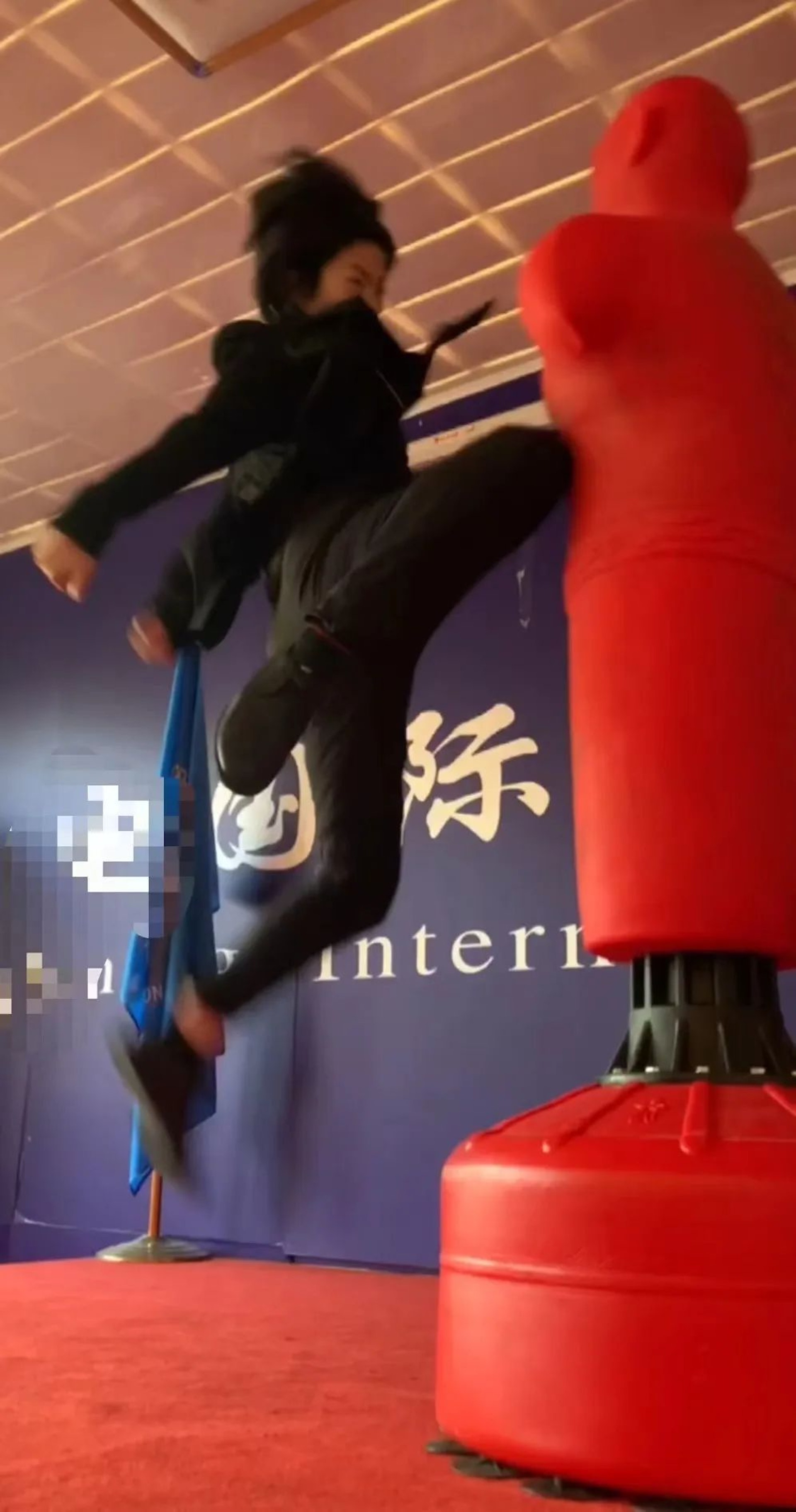 Nữ cảnh s&aacute;t đặc cảnh rời ng&agrave;nh về l&agrave;m vệ sĩ cho t&agrave;i phiệt, 25 tuổi lương 90 triệu/ th&aacute;ng- Ảnh 3.